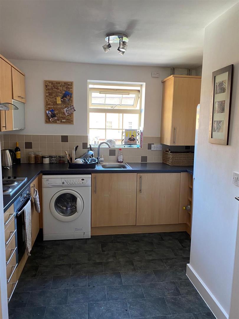 Outfield Close, Great Oakley, Corby