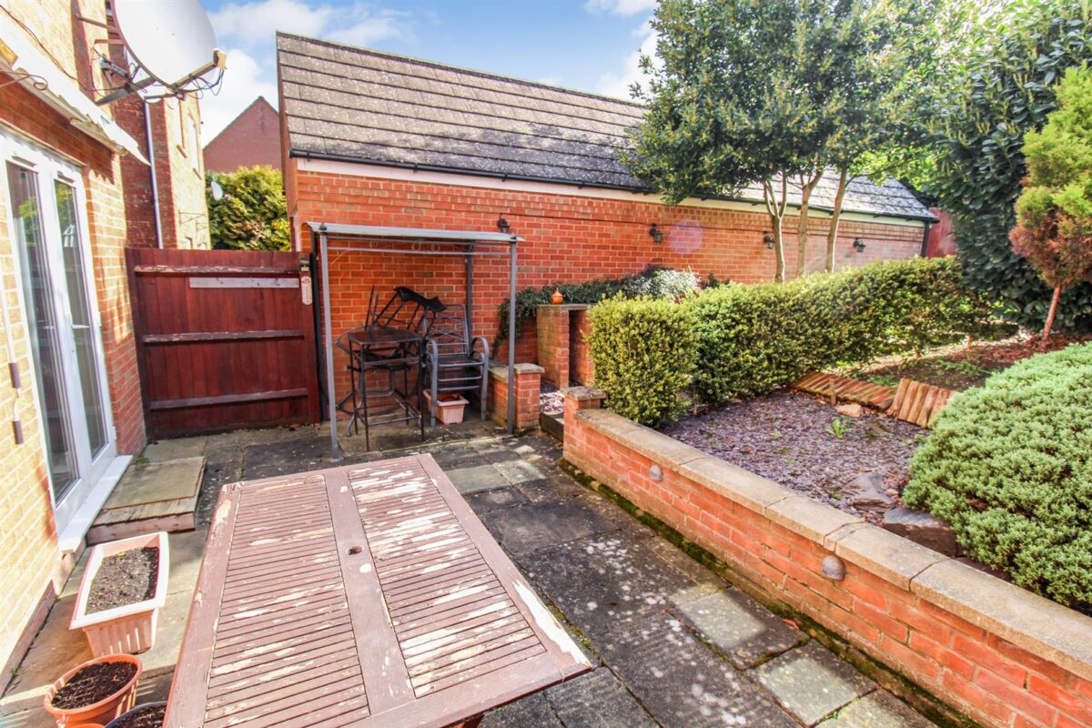 Chatsworth Road, Corby