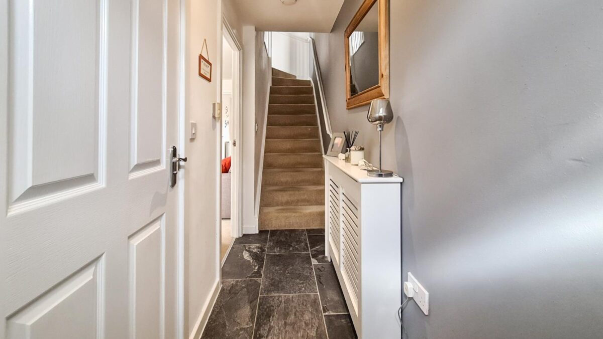 Nuthatch Close, Corby