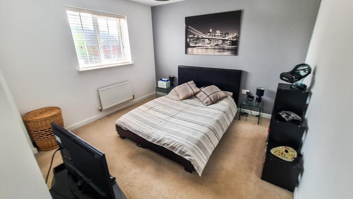 Nuthatch Close, Corby