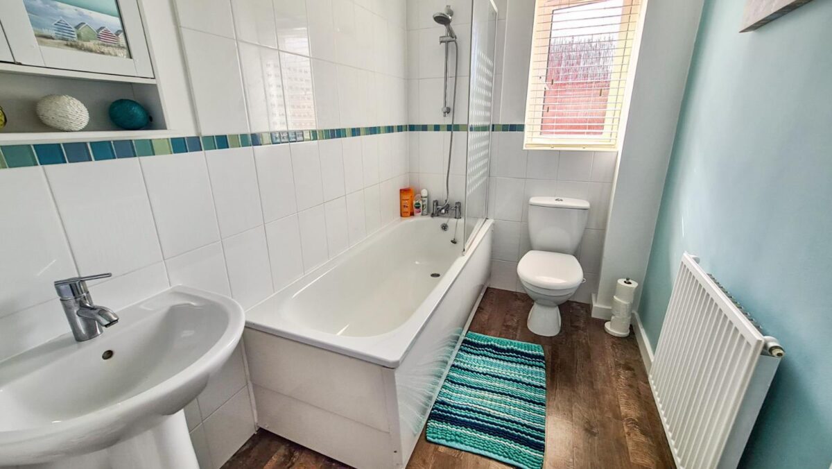 Nuthatch Close, Corby
