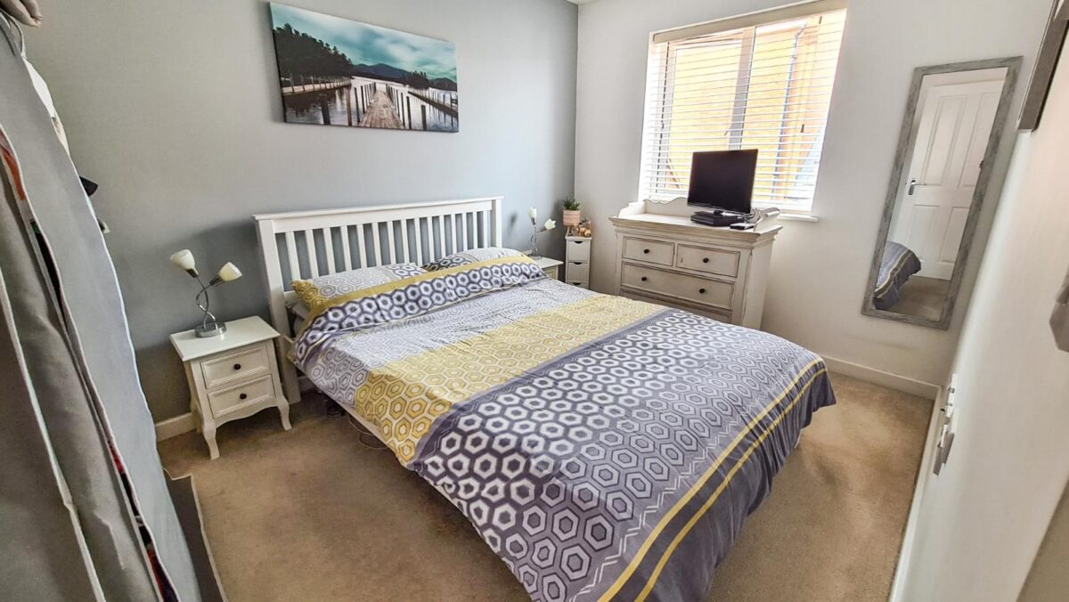 Nuthatch Close, Corby