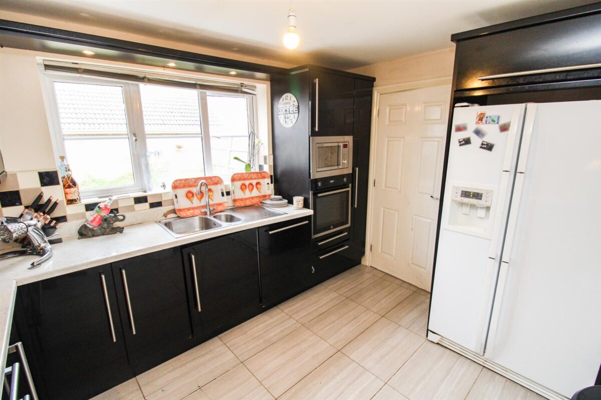 Butland Road, Corby