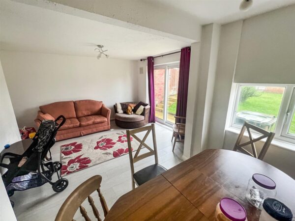 Blake Road, Corby