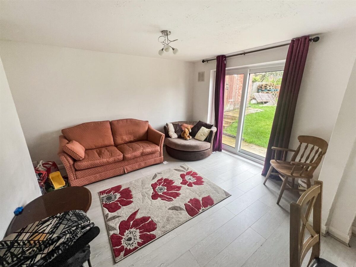 Blake Road, Corby