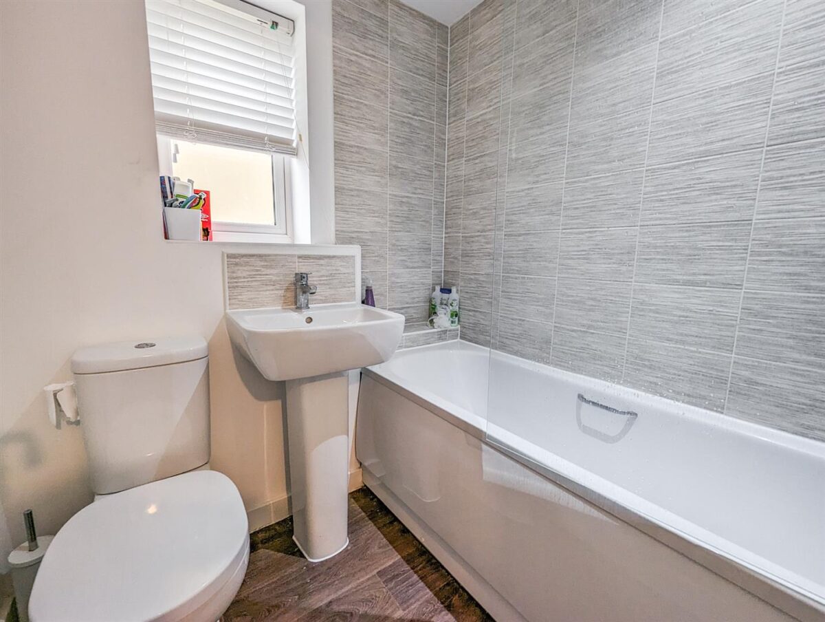 Airfield Way, Weldon, Corby
