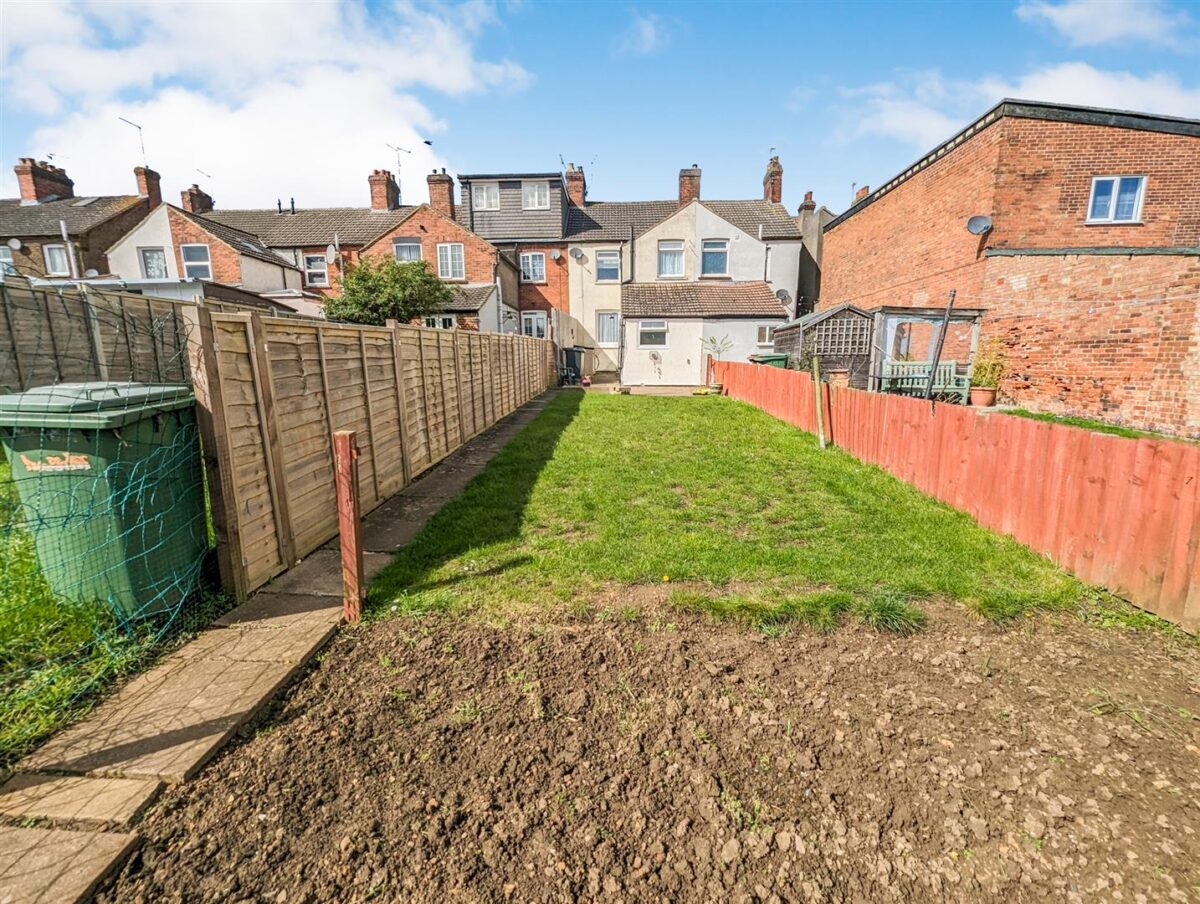 Weldon Road, Corby