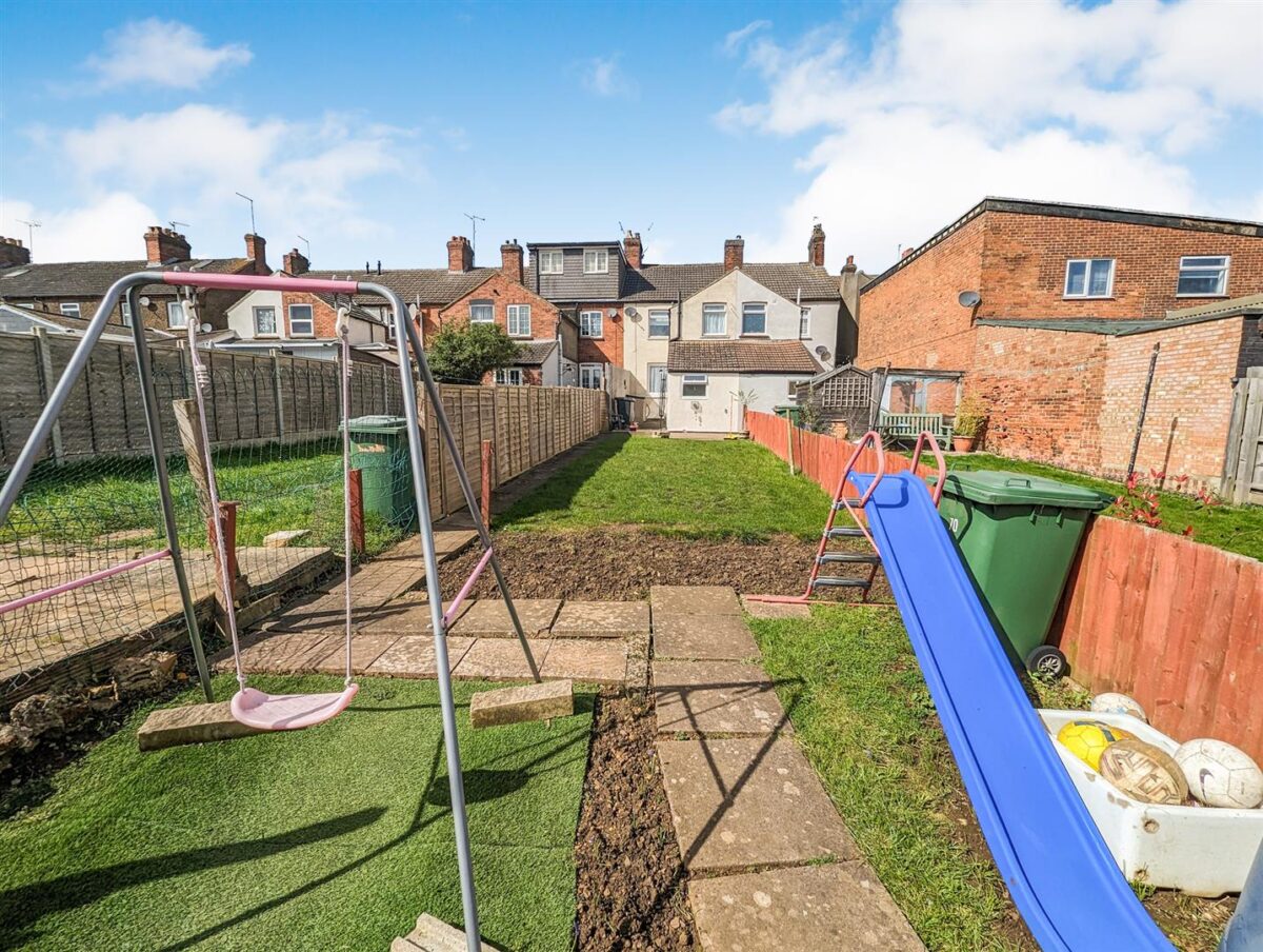 Weldon Road, Corby
