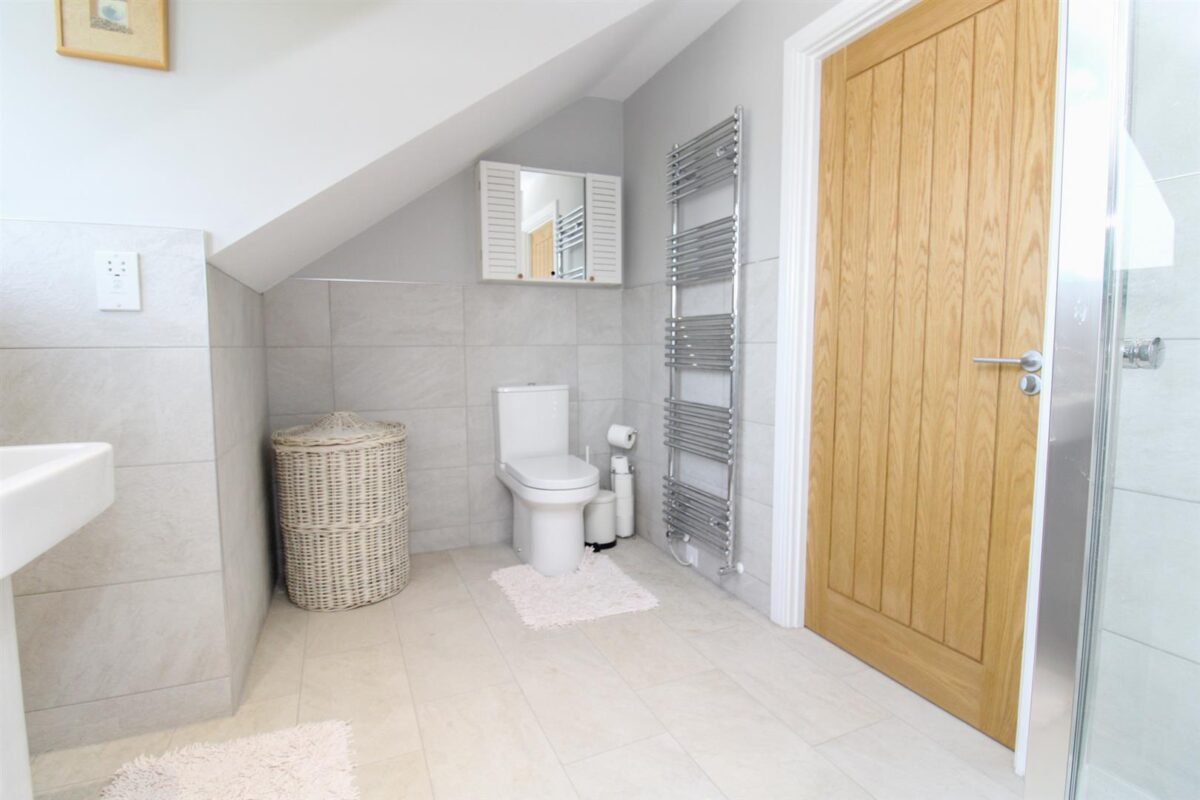 Stonehouse Crescent, Stanion