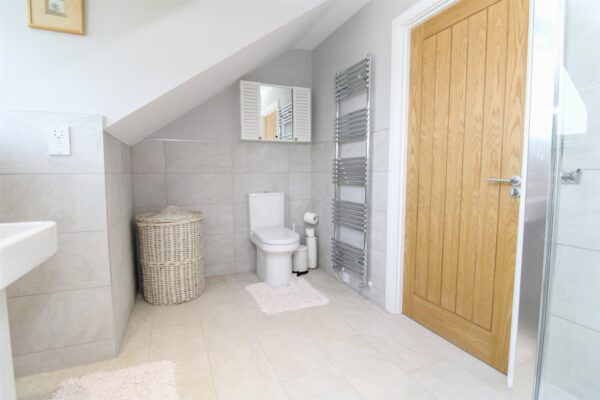 Stonehouse Crescent, Stanion
