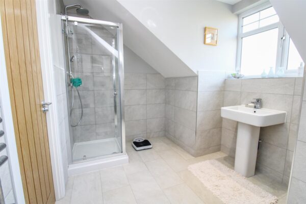 Stonehouse Crescent, Stanion