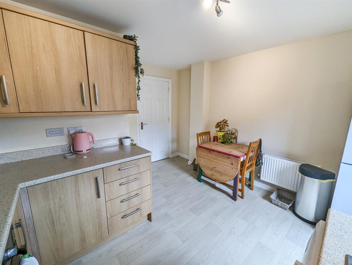 Savernake Drive, Corby