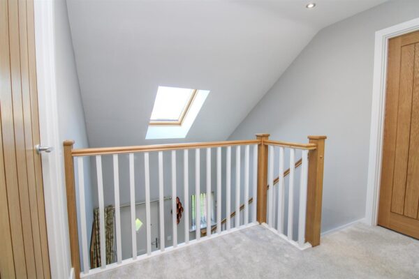 Stonehouse Crescent, Stanion