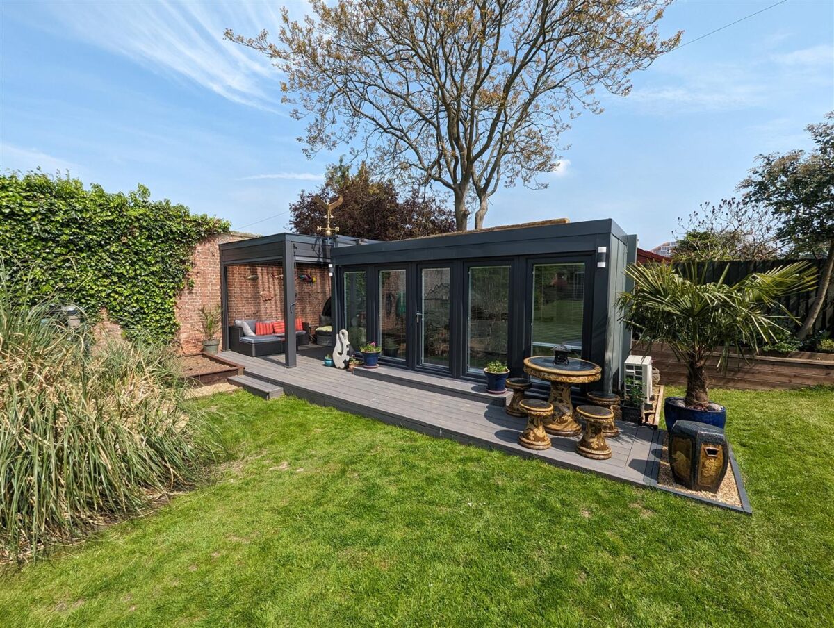 The Gardens, East Carlton, Market Harborough