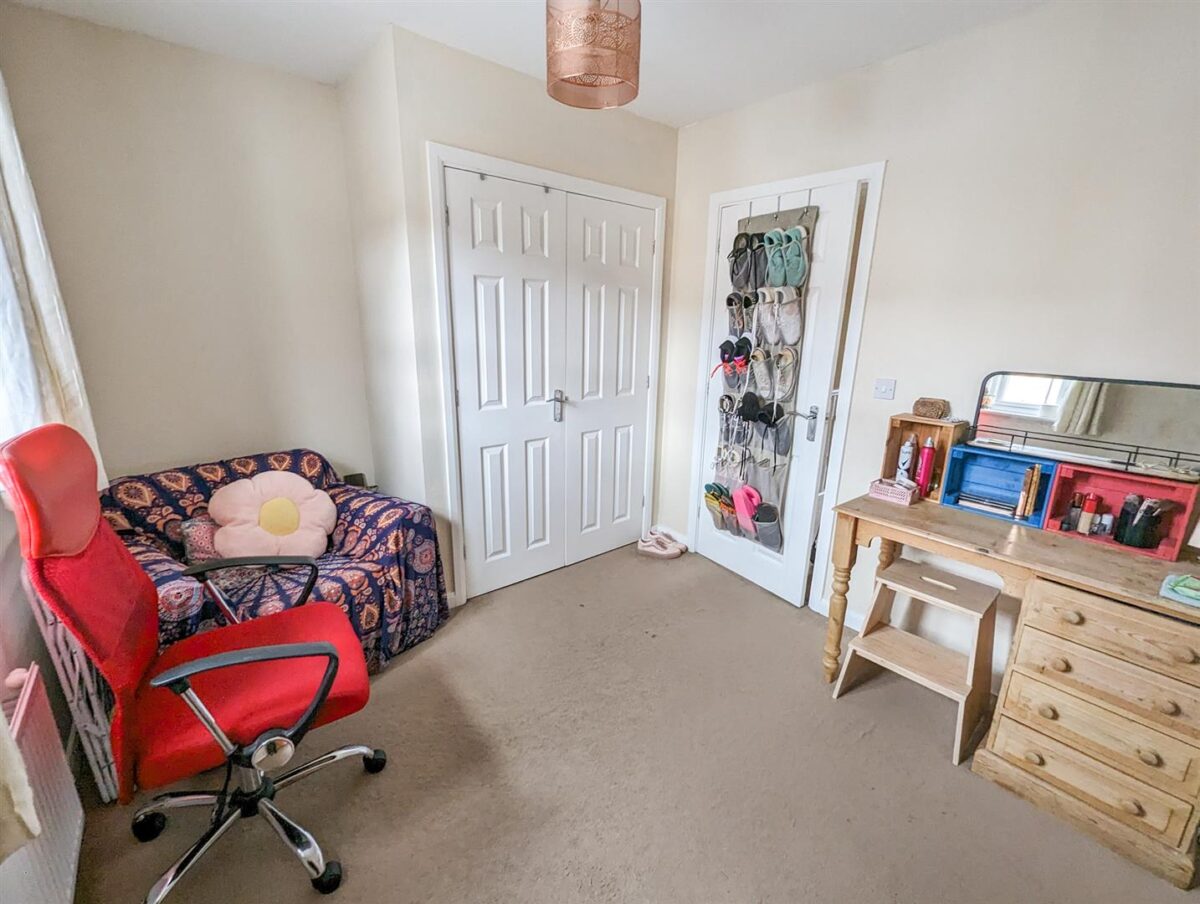Savernake Drive, Corby