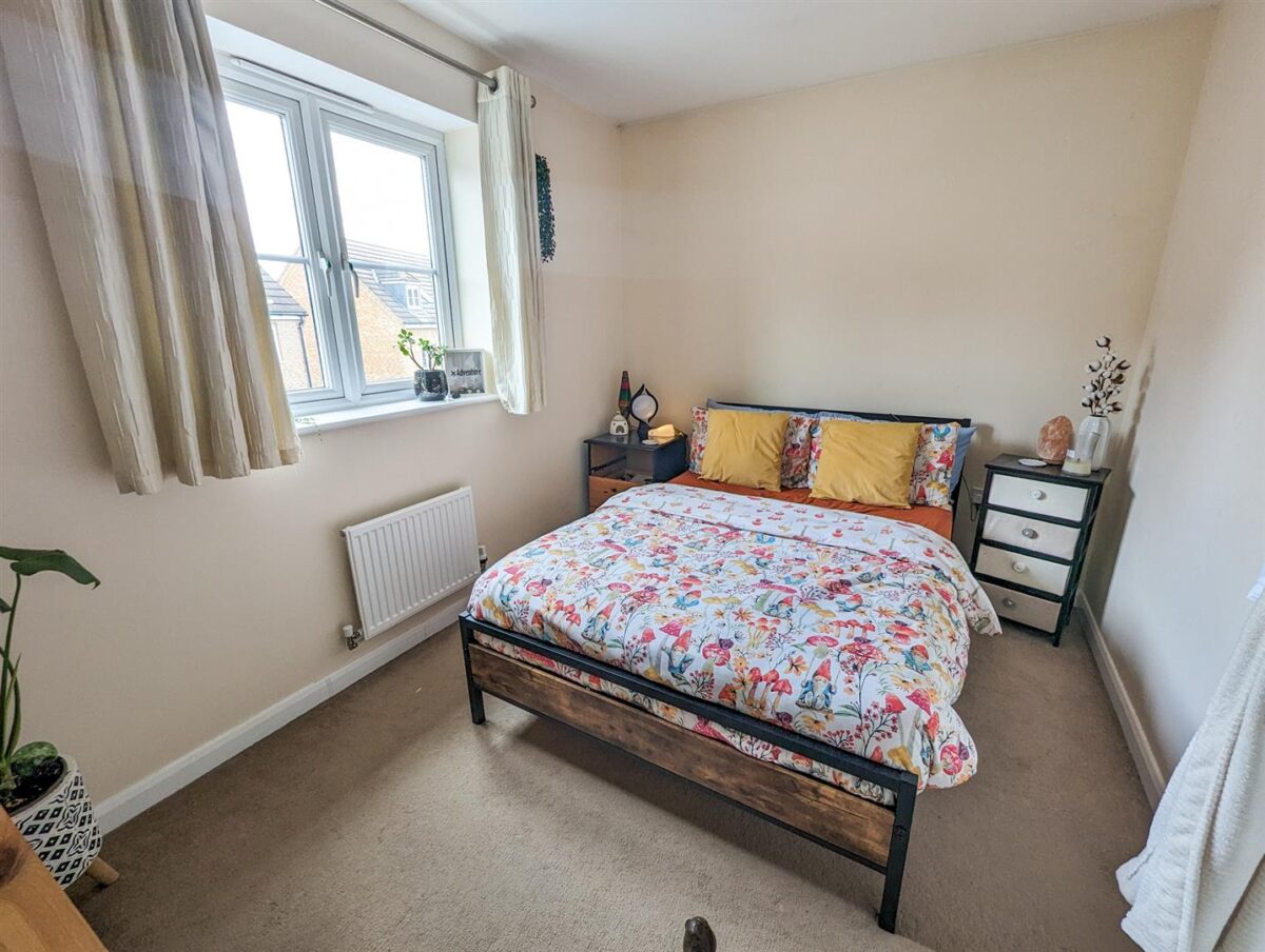 Savernake Drive, Corby