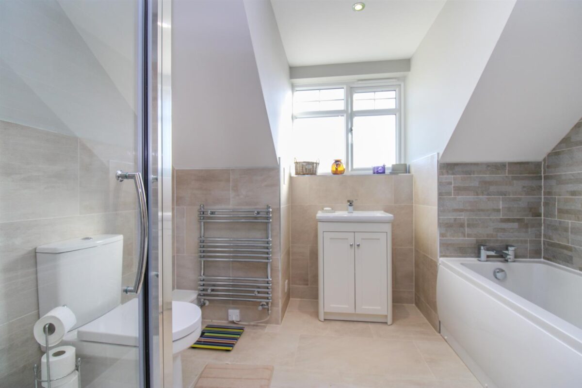 Stonehouse Crescent, Stanion