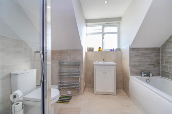Stonehouse Crescent, Stanion