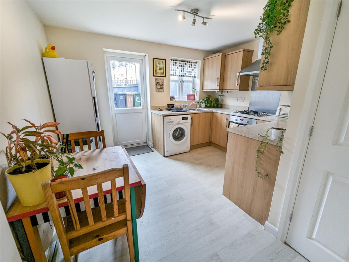 Savernake Drive, Corby