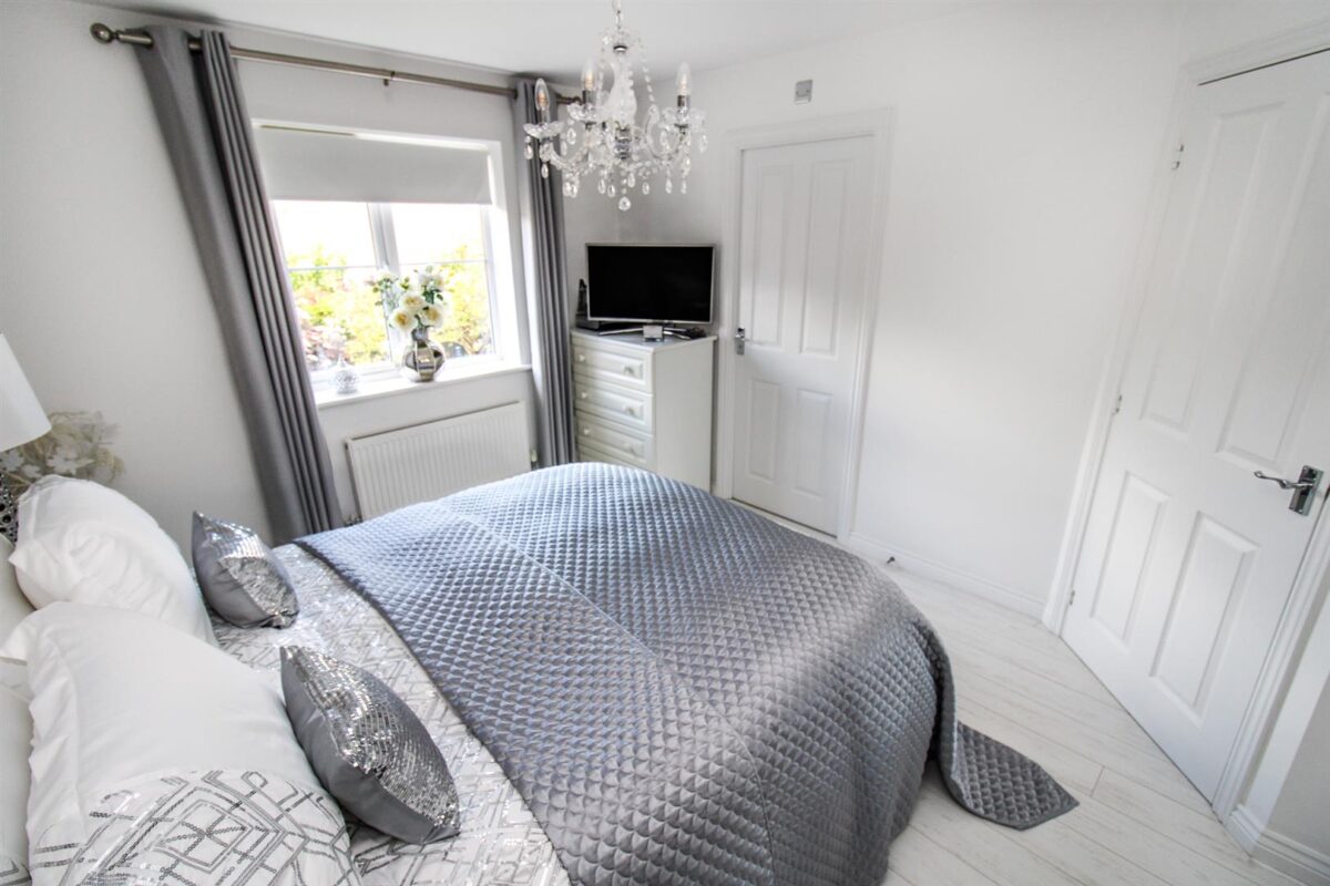 Clarendon Close, Corby