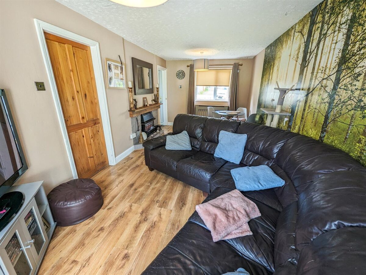 Barnsley Square, Corby