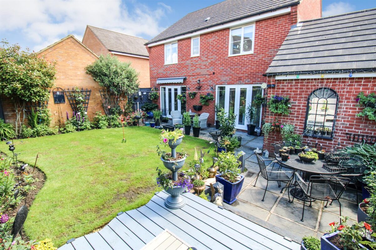 Clarendon Close, Corby