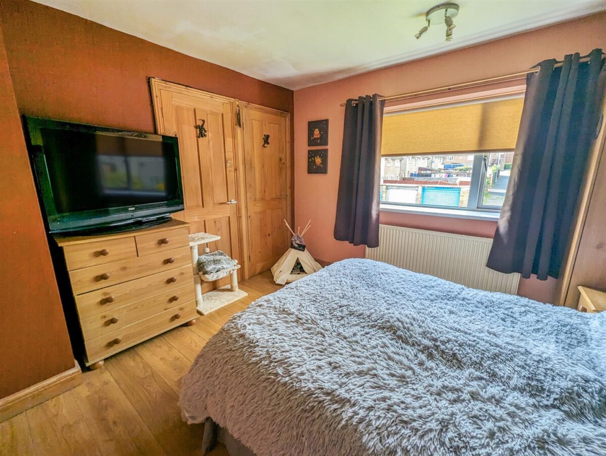 Barnsley Square, Corby