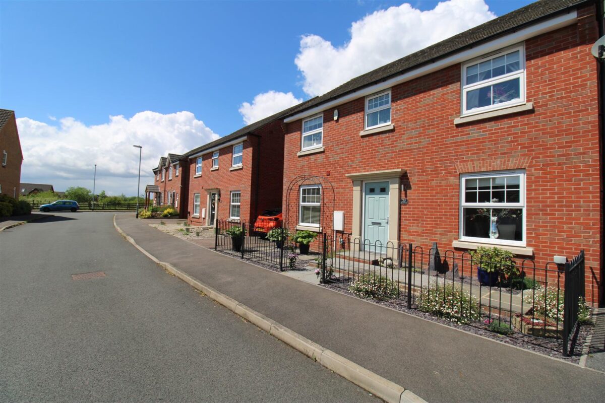 Clarendon Close, Corby