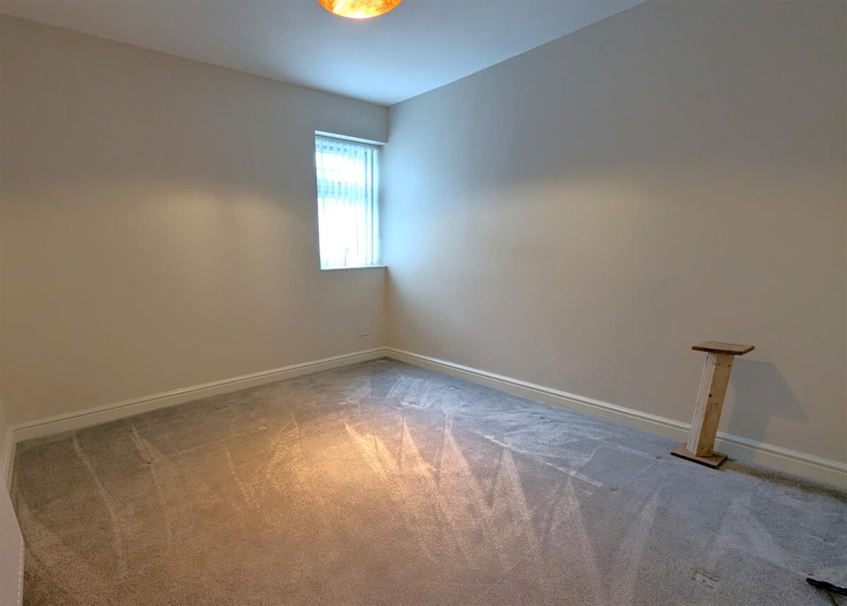 Hillside Crescent, Weldon, Corby