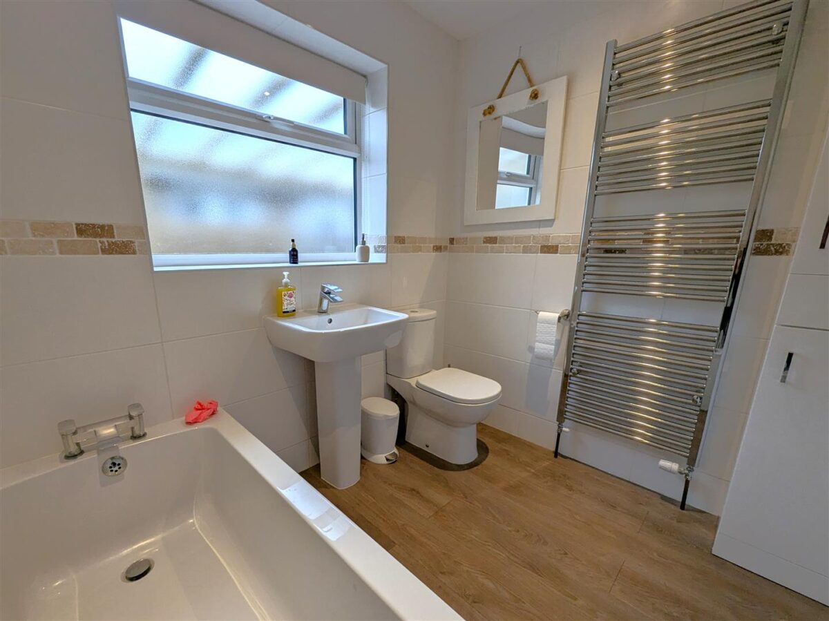 Hillside Crescent, Weldon, Corby