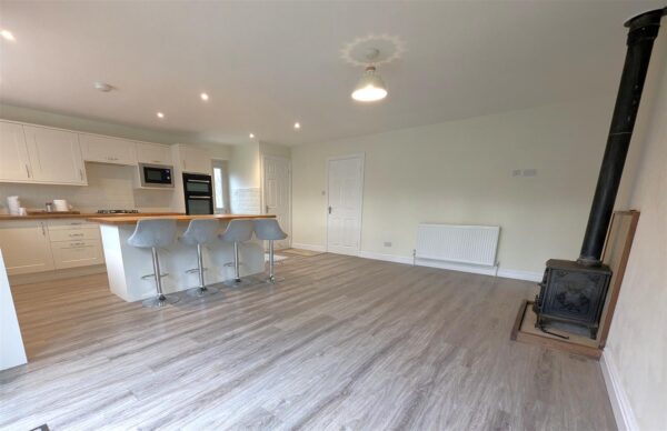 Hillside Crescent, Weldon, Corby