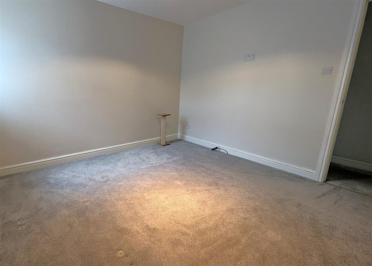 Hillside Crescent, Weldon, Corby