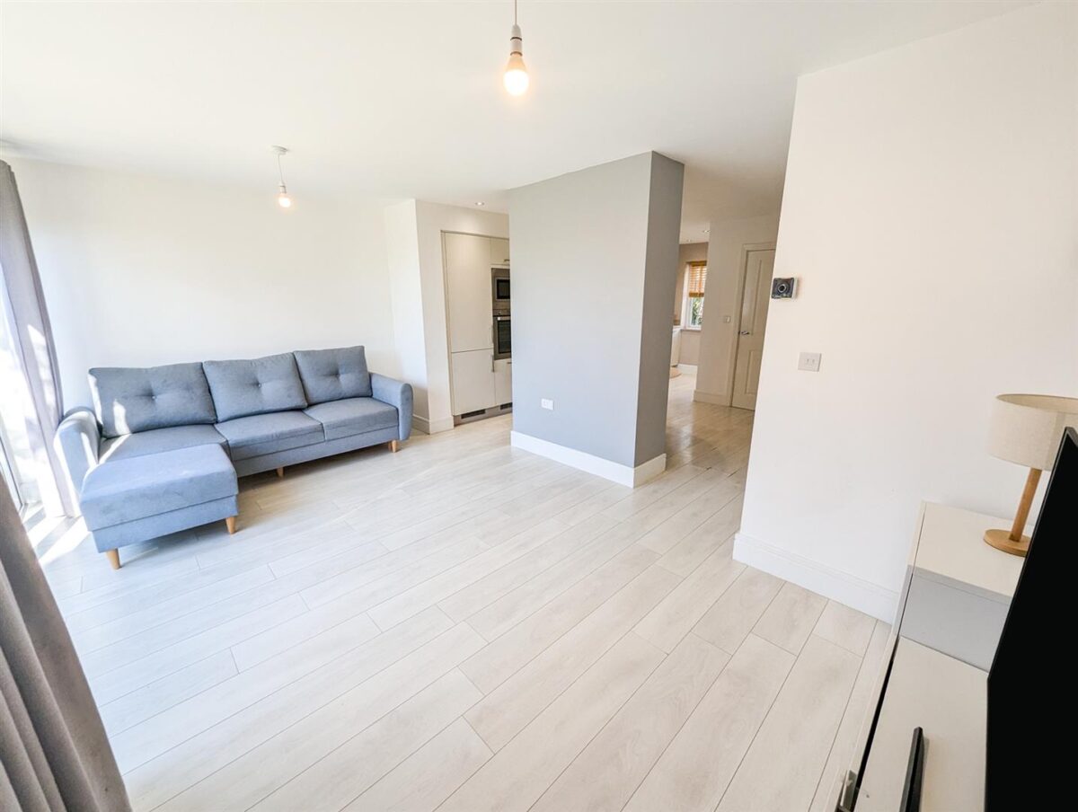 Epping Road, Corby