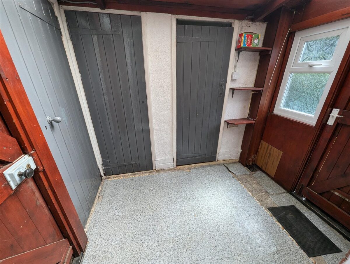 Willow Brook Road, Corby