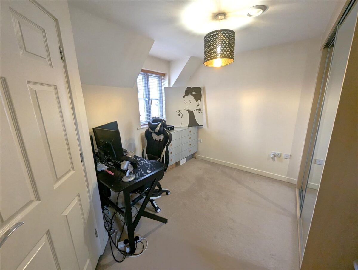 Holdenby Drive, Corby