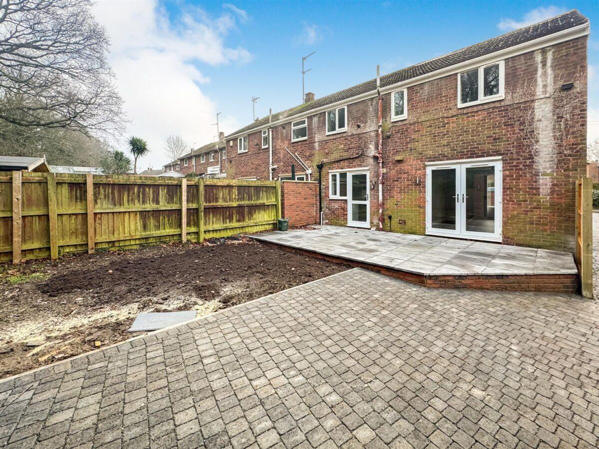 Oxford Road, Corby