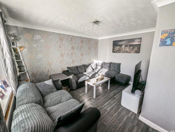 Llewellyn Walk, Corby