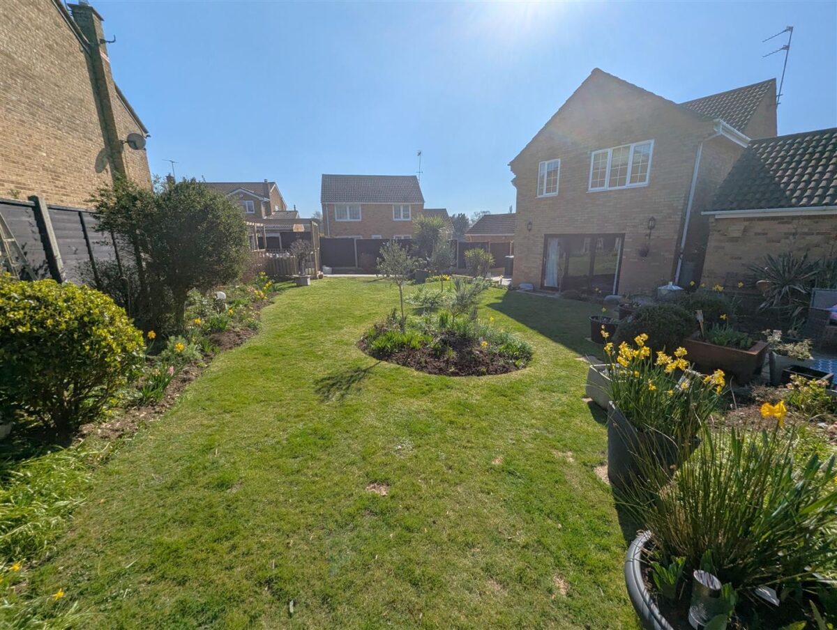 Home Close, Great Oakley, Corby
