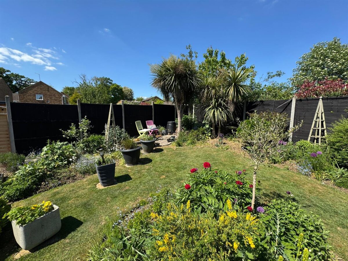 Home Close, Great Oakley, Corby