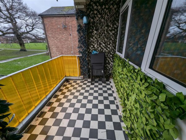 Plumpton Court, Corby