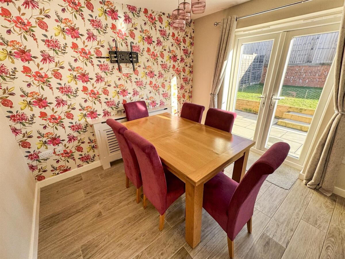 Speke Close, Corby