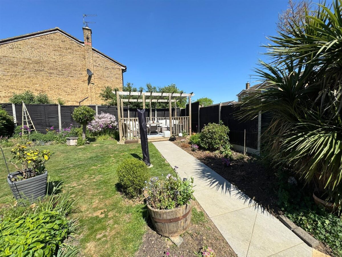 Home Close, Great Oakley, Corby