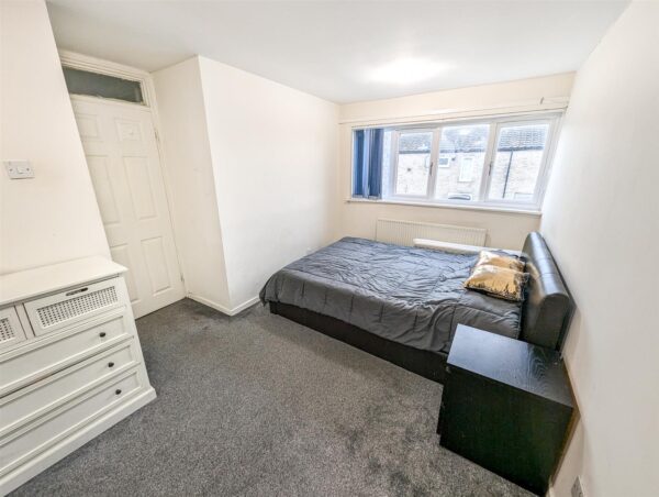 Brinkhill Walk, Corby