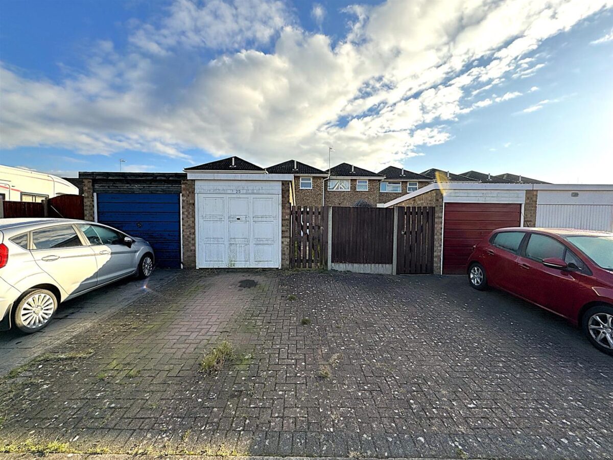 Bergen Walk, Corby