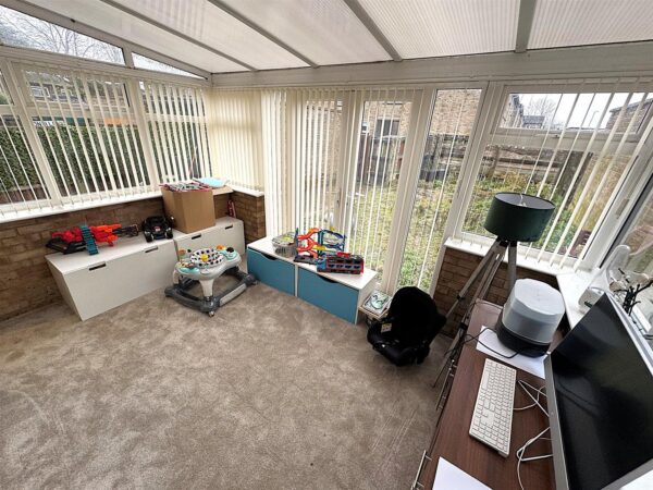 Jura Close, Corby