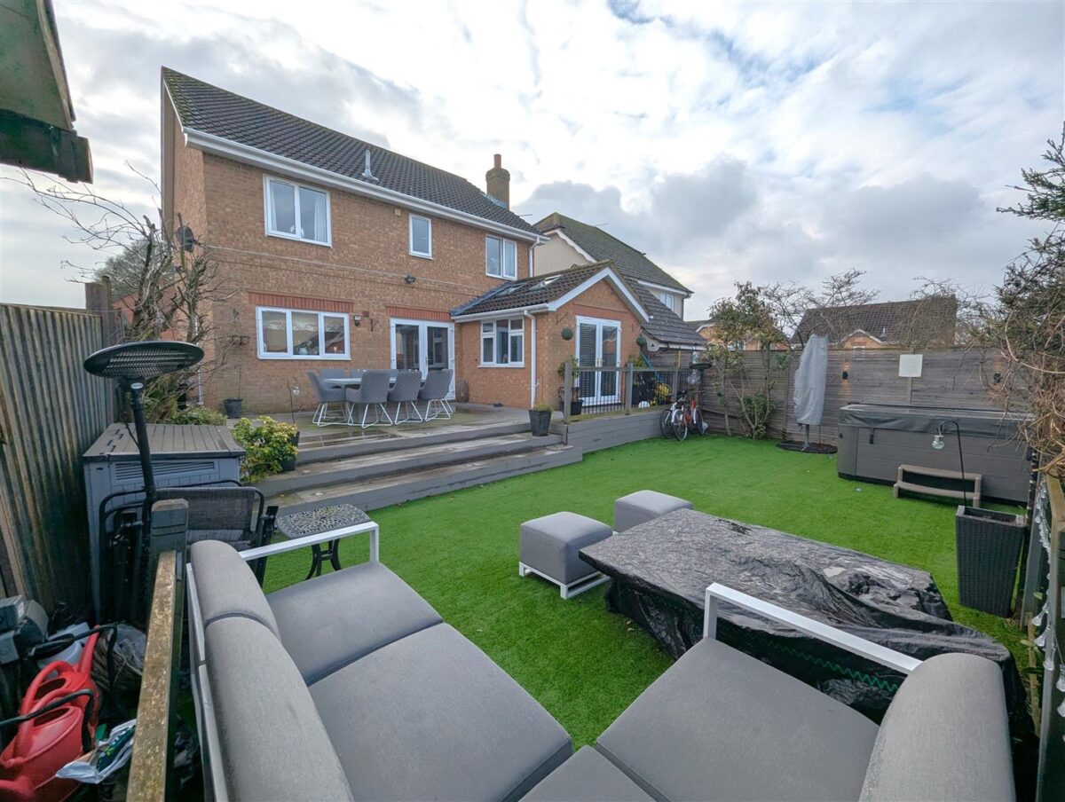Hempland Close, Great Oakley, Corby