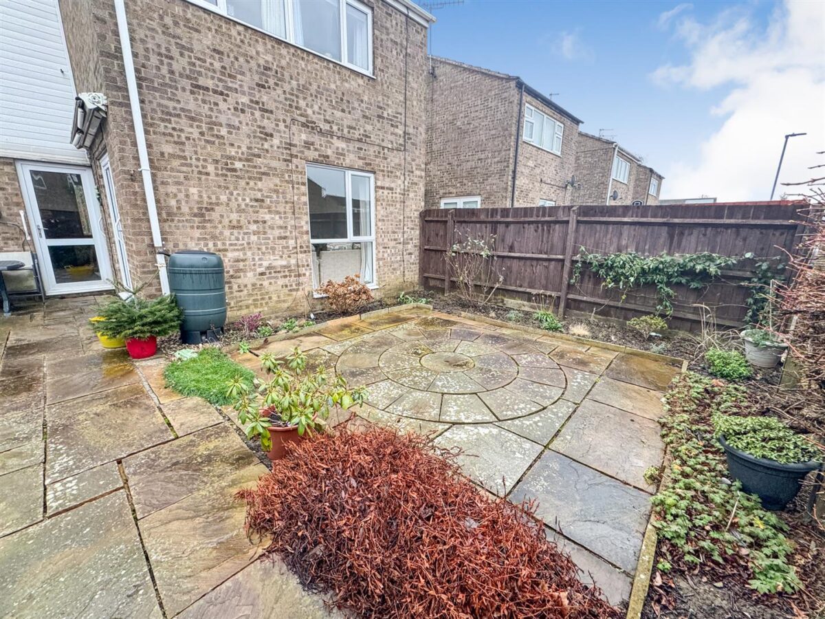 Ibsen Walk, Corby