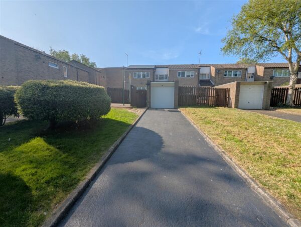Kensington Walk, Corby