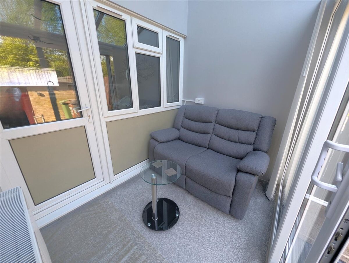 Kensington Walk, Corby