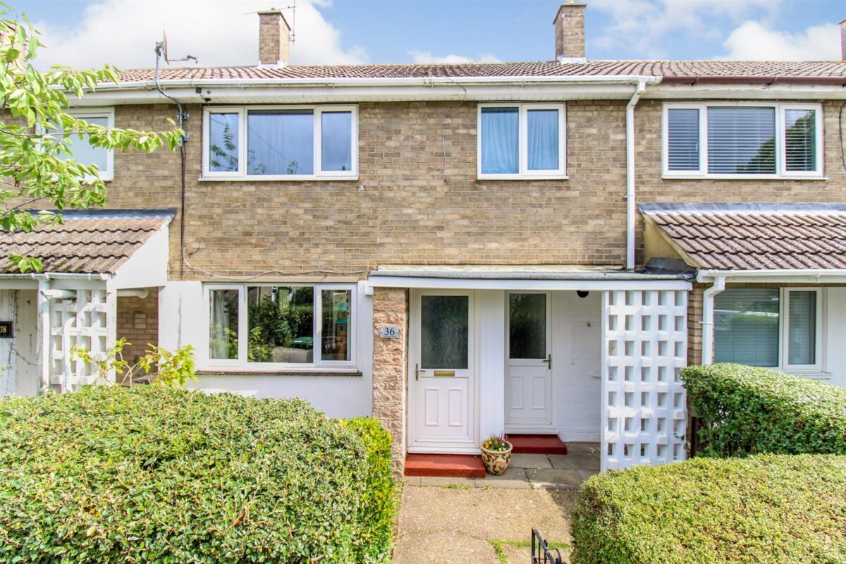Farmstead Road, Corby